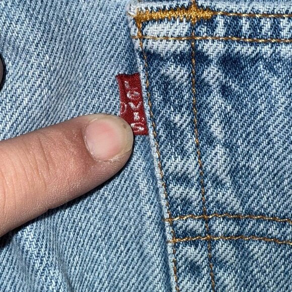 Levi’s 501xx Vintage Denim Jeans with White Embroidered Roses - Picture 6 of 6